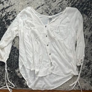 Roxy button up top